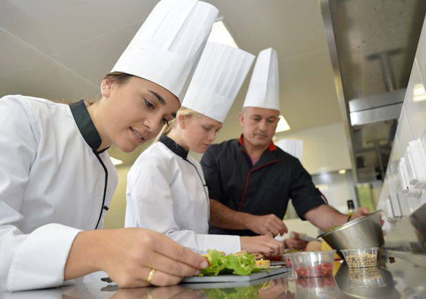 Industria HoReCa din Cluj în fața unor provocări fără precedent